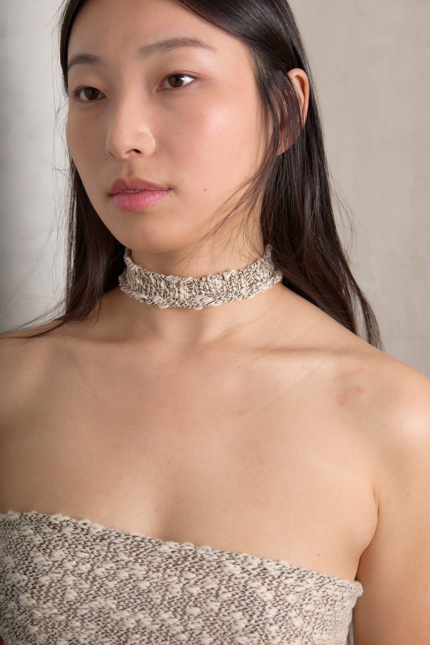 Laura choker / warm shadow