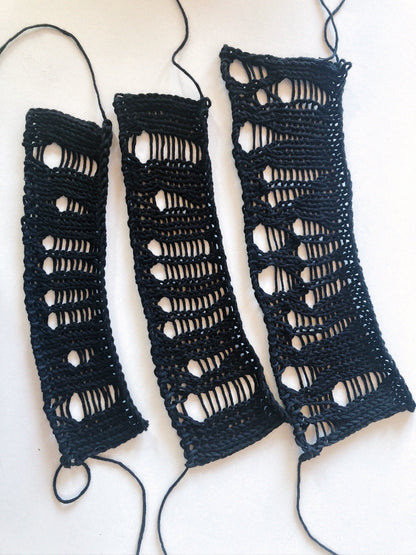 Carmen openwork choker / Ink black
